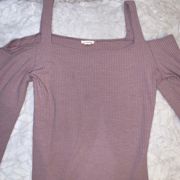 Garage Cold Shoulder Top - Picture 3 of 4